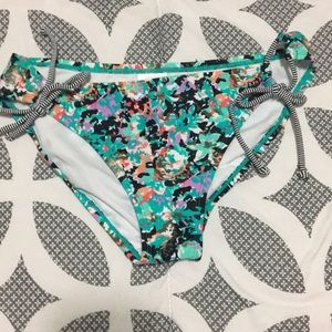 Roxy swim bottom